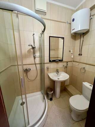 Гостиница Сон у моря Алупка Двухместный номер Делюкс с 1 кроватью и балконом, вид на море-5